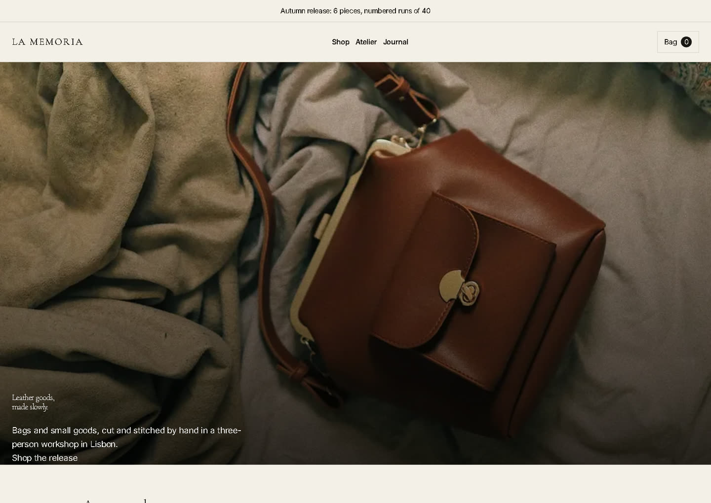 La Memoria online shop with a serif headline and a featured product card